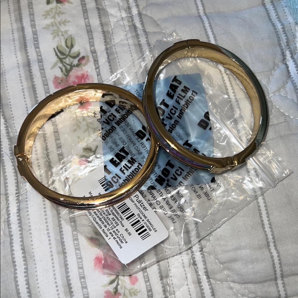 Hinged Bangle - image 4